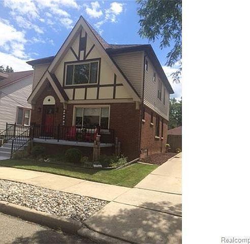 1st image of 927 Winchester Ave