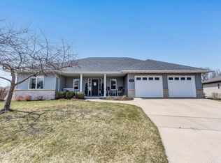 2070 Wisteria Cir, Green Bay, WI 54313