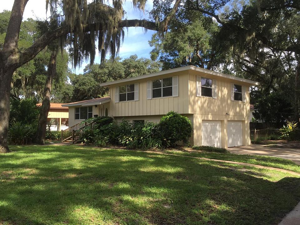 Front View from Driveway