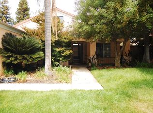 2318 E Cromwell Ave, Fresno, CA 93720