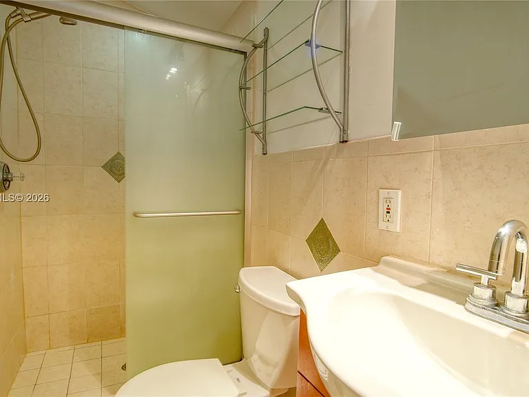 1520 N Andrews Ave — Photo 13