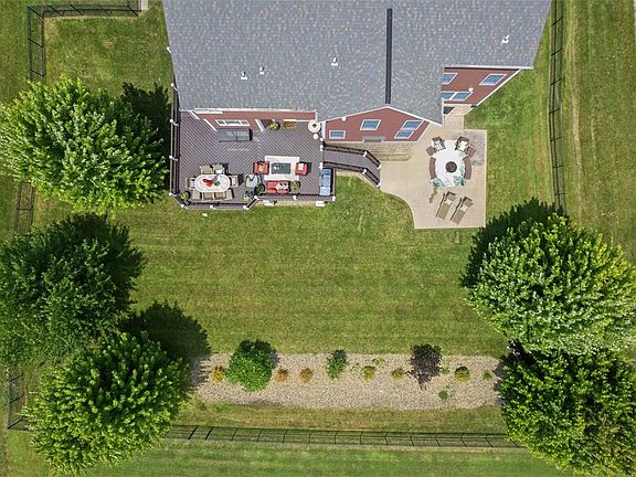 5th image of 1603 Briarwood Dr