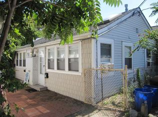 5 Greenwich Ave APT A, Bayville, NY 11709