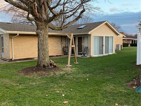 2nd image of 254 Hickory Dr