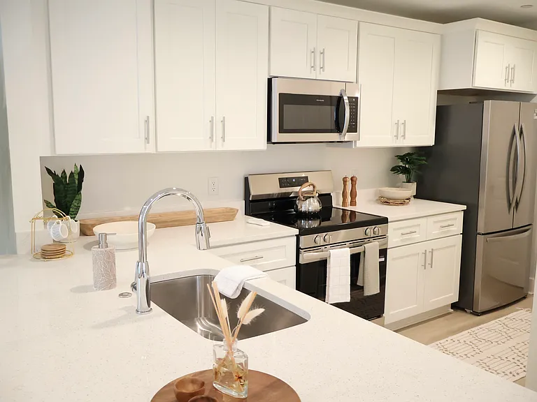 The Current Apartments — Photo 16