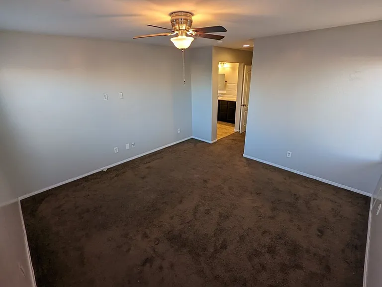 7760 Floral Fabric Ct — Photo 20