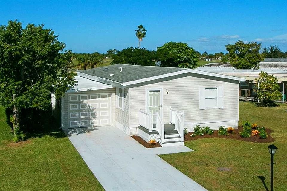 1st image of 1054 Barefoot Cir