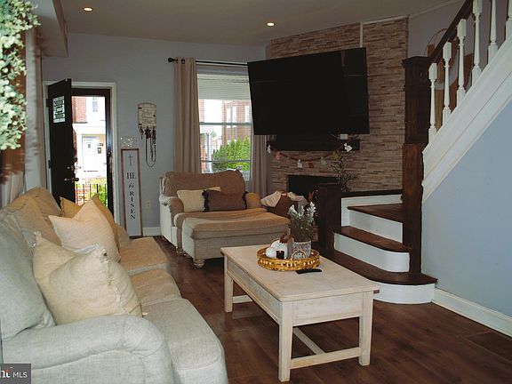 5th image of 4608 McKinley St