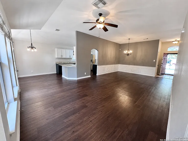 6218 Parkland Oaks Dr — Photo 5