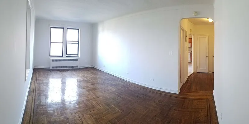 Rented by Smart NY Realty LLC | media 1