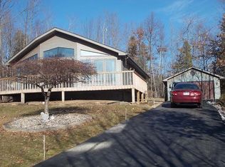 2124 Knights Cir, Gladwin, MI 48624
