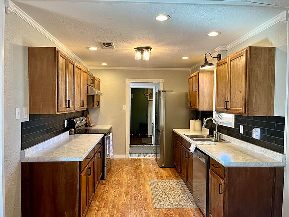 2nd image of 2031 County Road 1018