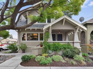 5274 Lawton Ave #A, Oakland, CA 94618