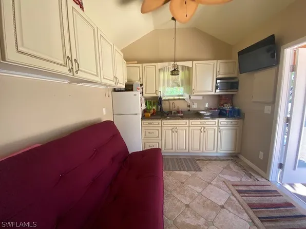 81-3055 Gray Eagle Pkwy, Labelle, FL 33935