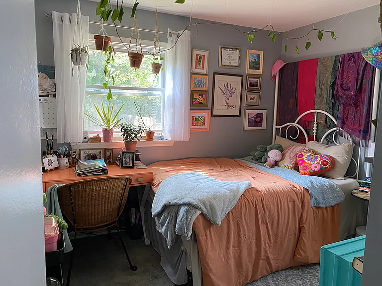 528 E Cambourne St — Photo 22