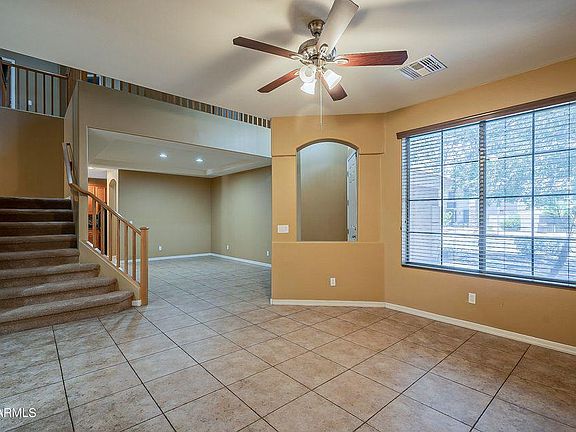 4th image of 44261 W Windrose Dr