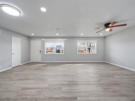 5th image of 6531 E 28th St