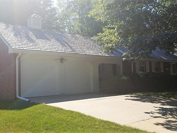 4th image of 600 Cottonwood Dr