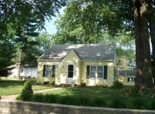 515 Chestnut St, Wamego, KS 66547