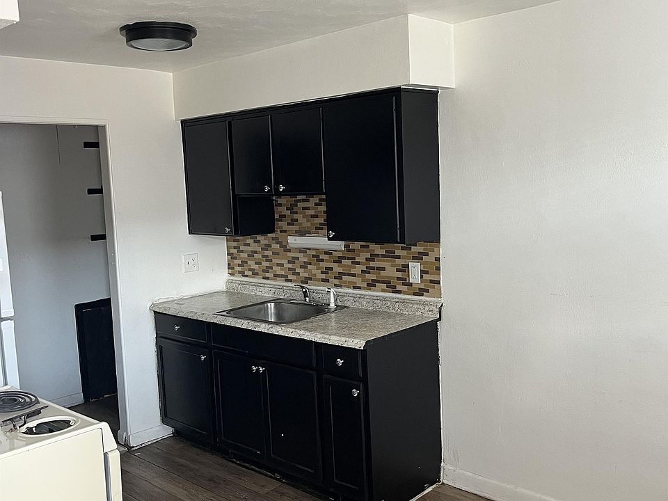 1st image of 2257 Hepburn Ave APT A