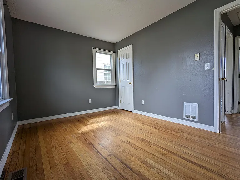 3320 E 19th Ave — Photo 17