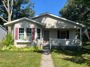 214 W 16th St, Traverse City, MI 49684