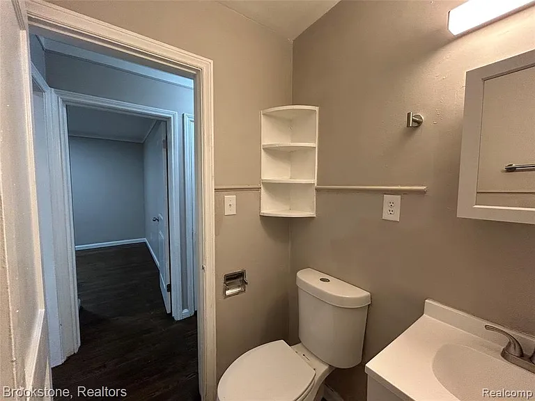 7243 Dacosta — Photo 13