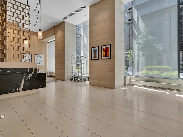 9 W 31st St #33D — Photo 4