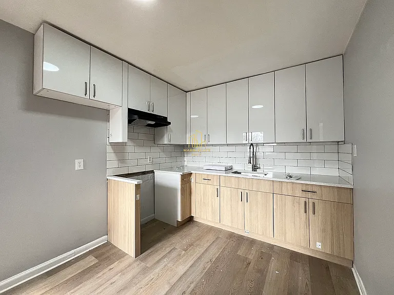 164 Stegman St #1A — Photo 1