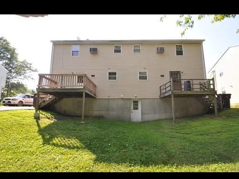 176 Winthrop St #176 — Photo 8