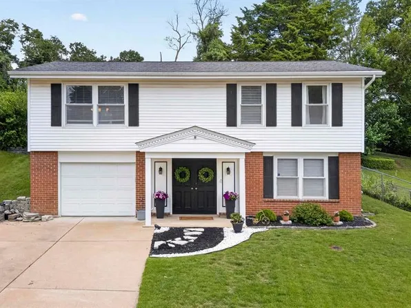 12011 Wesford Dr, Maryland Heights, MO 63043