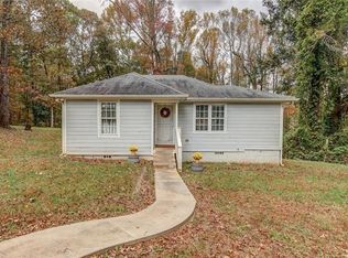 3514 Linecrest Rd, Ellenwood, GA 30294