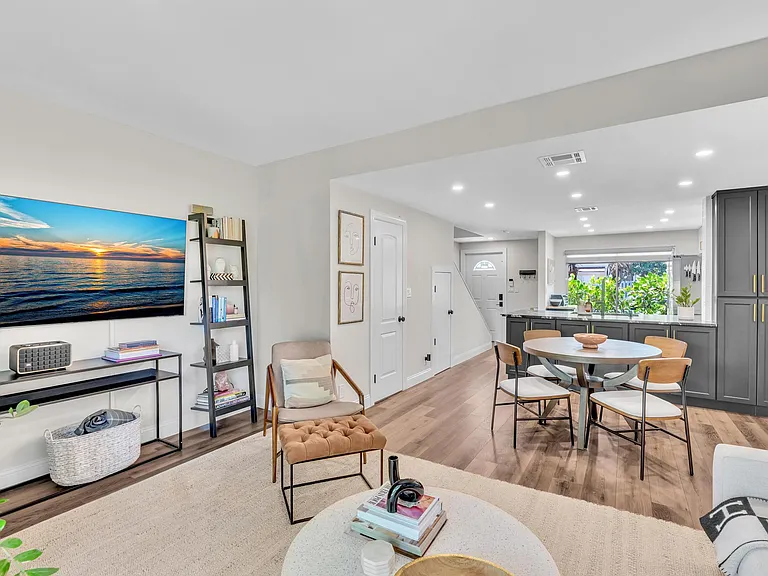 1801 NE 15th Ave #1801 — Photo 12