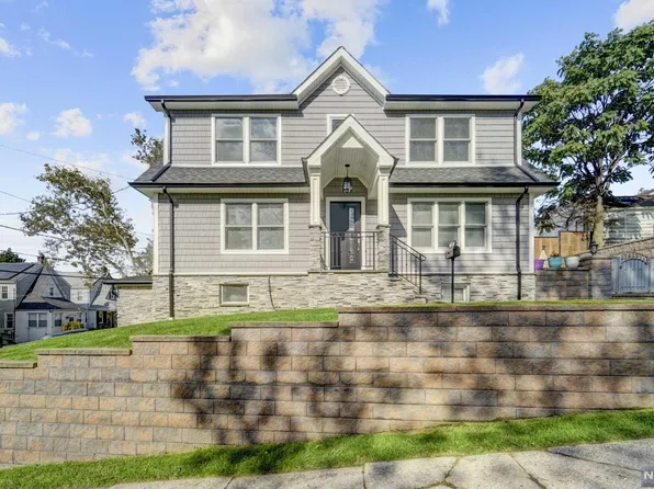 35 Afton St, Kearny, NJ 07032