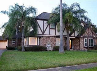 9022 Weymouth Dr, Houston, TX 77031