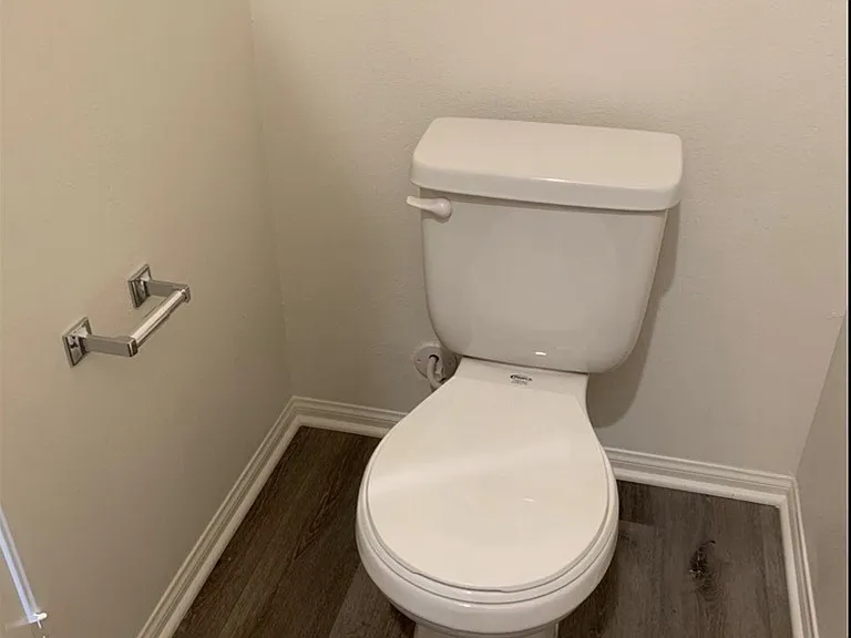 Guest half bathroom (downstairs)