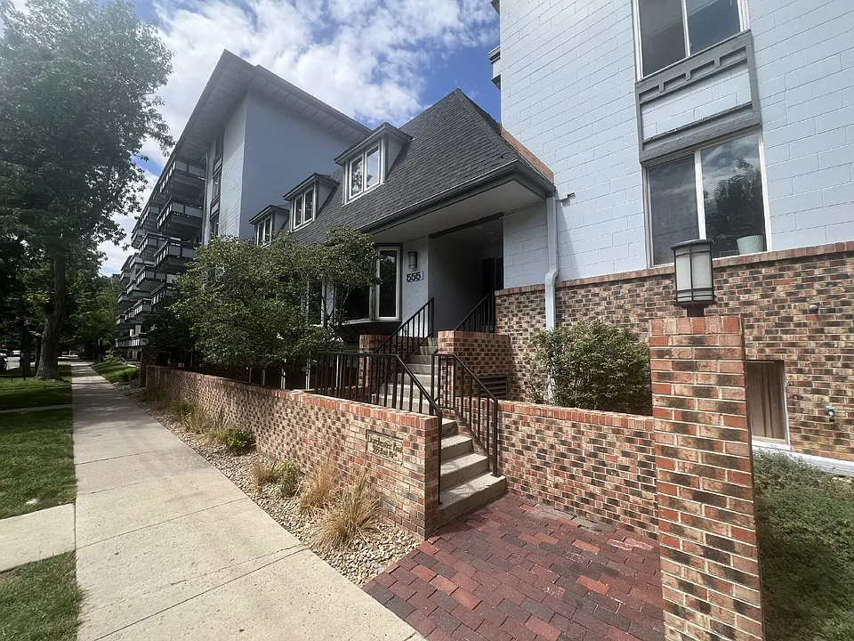 555 E 10th Ave #215