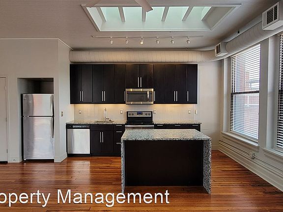 4th image of 905 Broadway Blvd #502