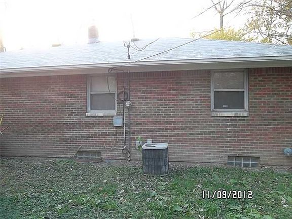 3rd image of 1801 N Bosart Ave