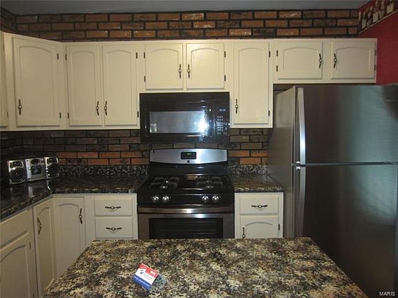 5th image of 6114 Hoffman Ave