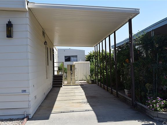 5th image of 15300 Magnolia St #57