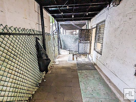 2nd image of 4814 60th St Floor 1