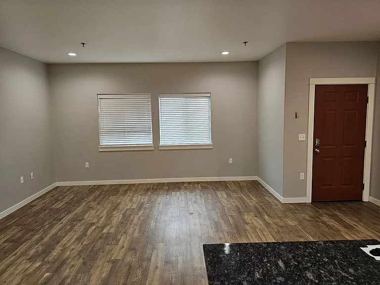 2111 Alder St #4 — Photo 6