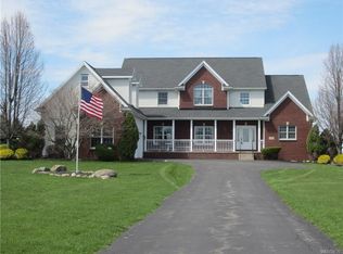 10320 Keller Rd, Clarence, NY 14031