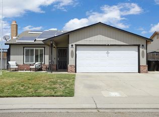 1403 Elena Dr, Ripon, CA 95366