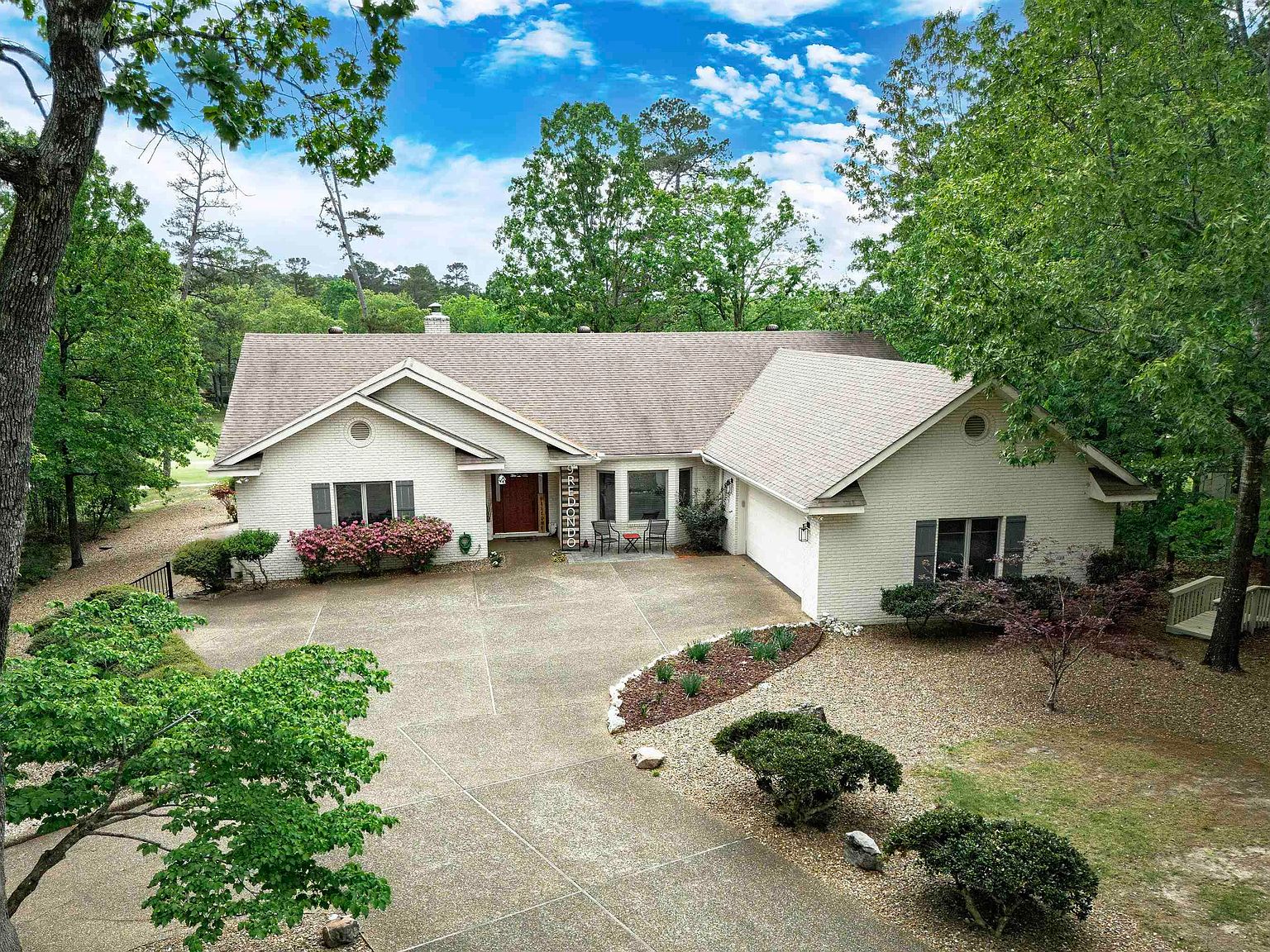 9 Redondo Ln