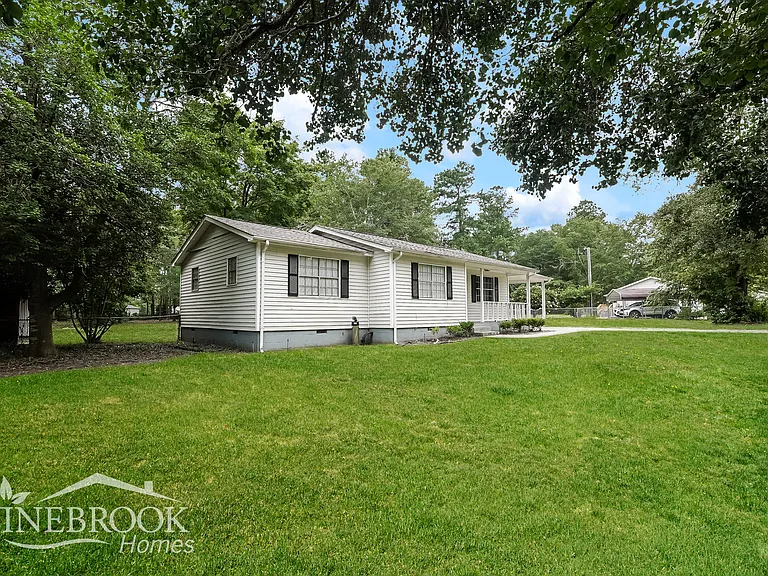 116 Trailside Dr — Photo 2
