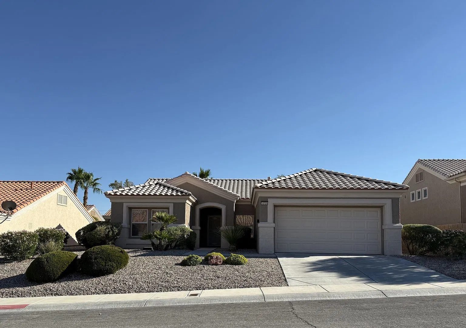 Sun City Royale Model 2 Bedroom 2 Bath — Photo 1