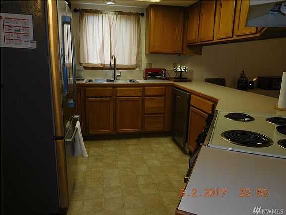 5th image of 418 Volesky Dr SE