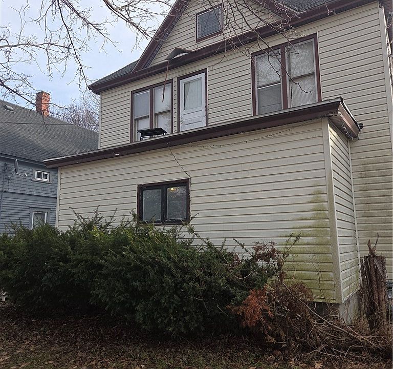 1st image of 205 Palmer St